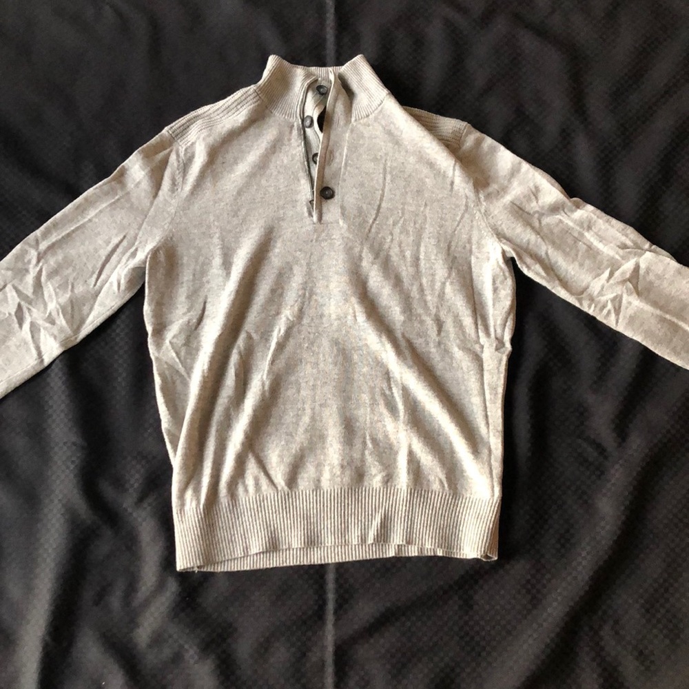 Large Banana Republic Sweater
